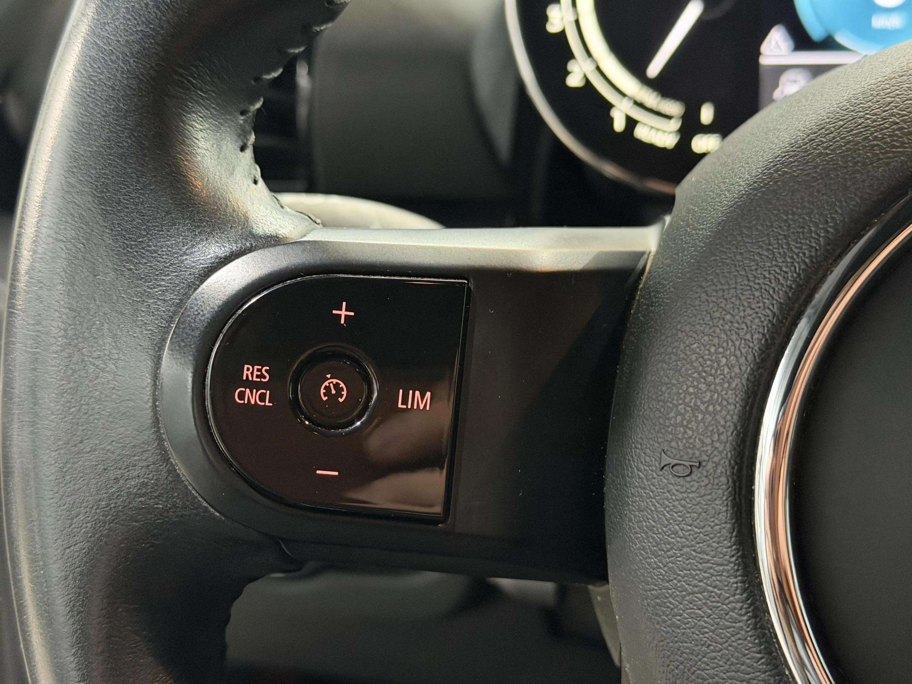 Product thumbnail 14